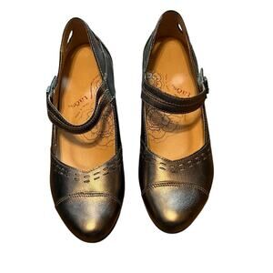 Taos Stunner US 9 UK 40 Pewter Leather Mary Jane Comfy Casual Small Heel